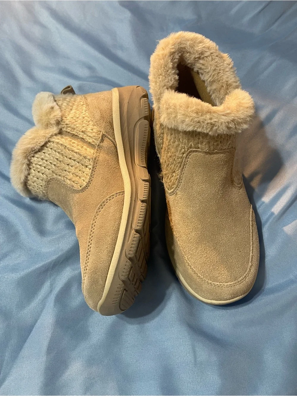 Skechers step out